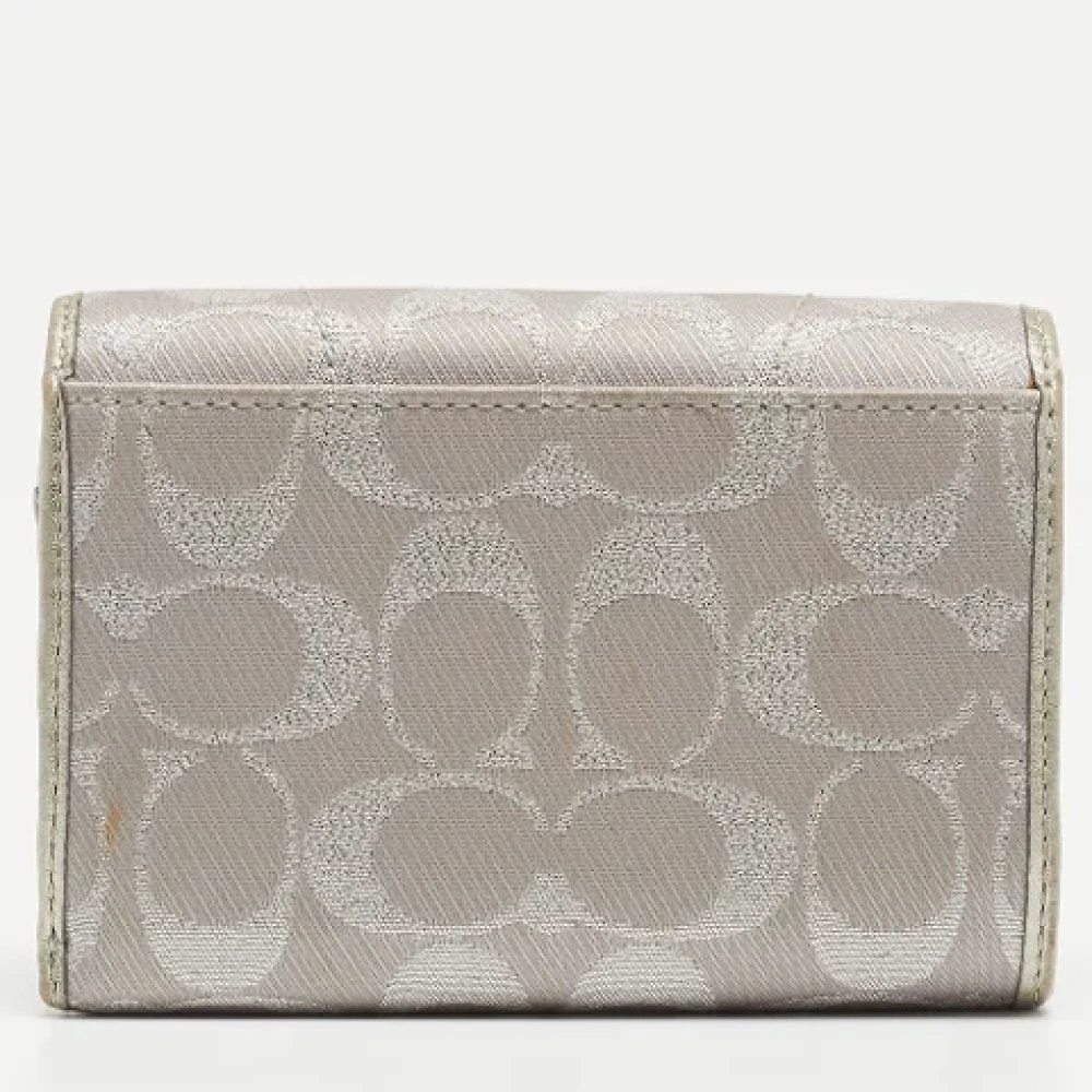 Coach Pre-owned Canvas wallets Gray Dames
