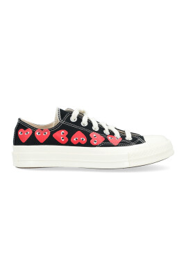 red-heart-canvas-sneakers