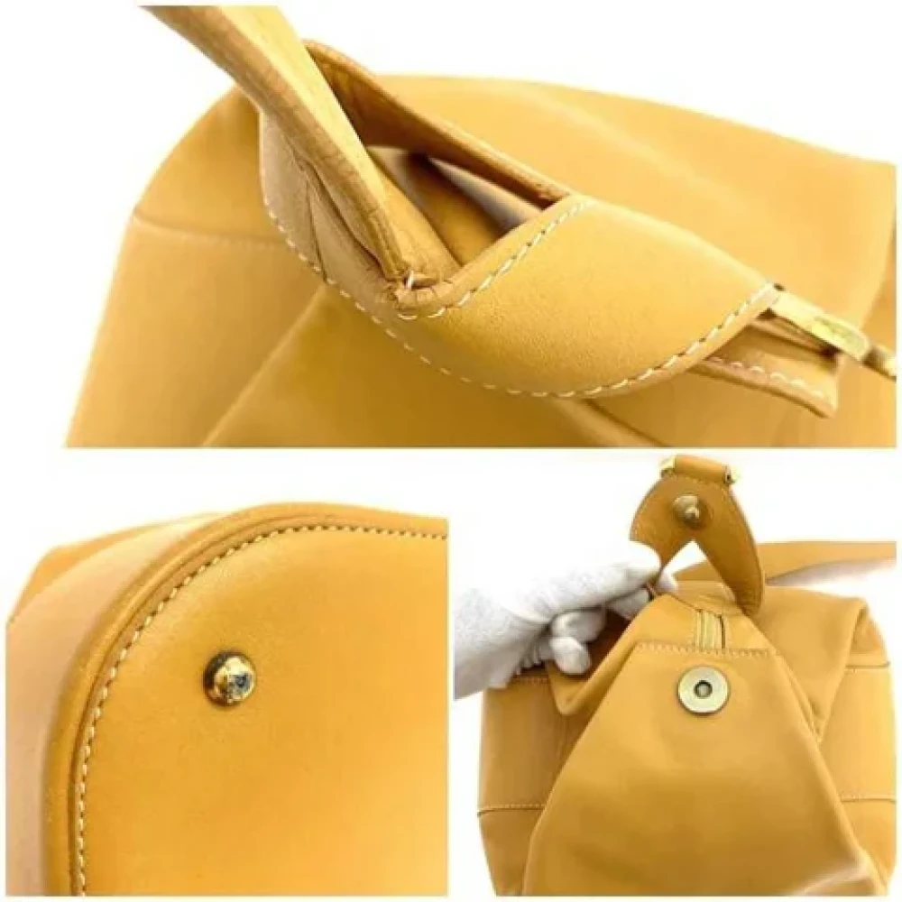 Loewe Pre-owned Leather crossbody-bags Orange Dames