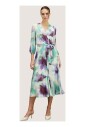 robe-midi-en-satin-avec-motif-abstrait