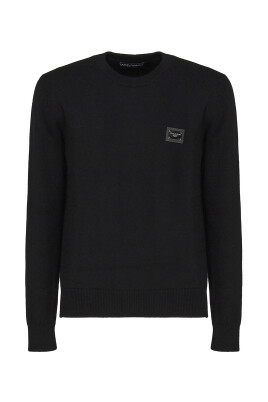 black-crewneck-pullover-sweater