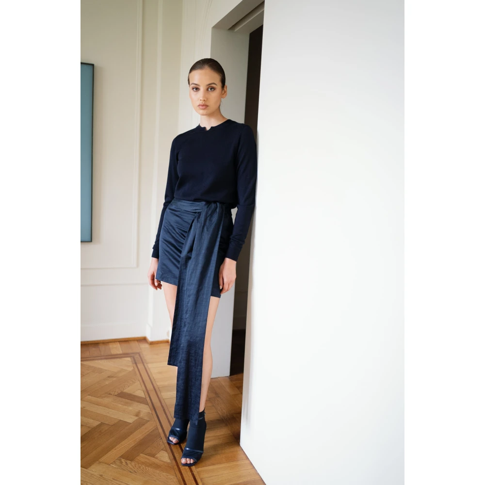 March23 Cecile Lange Trui Blue Dames