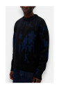 pull-en-tricot-graphique-abstrait