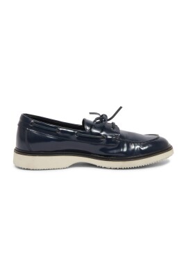 vintage-effect-boat-loafer