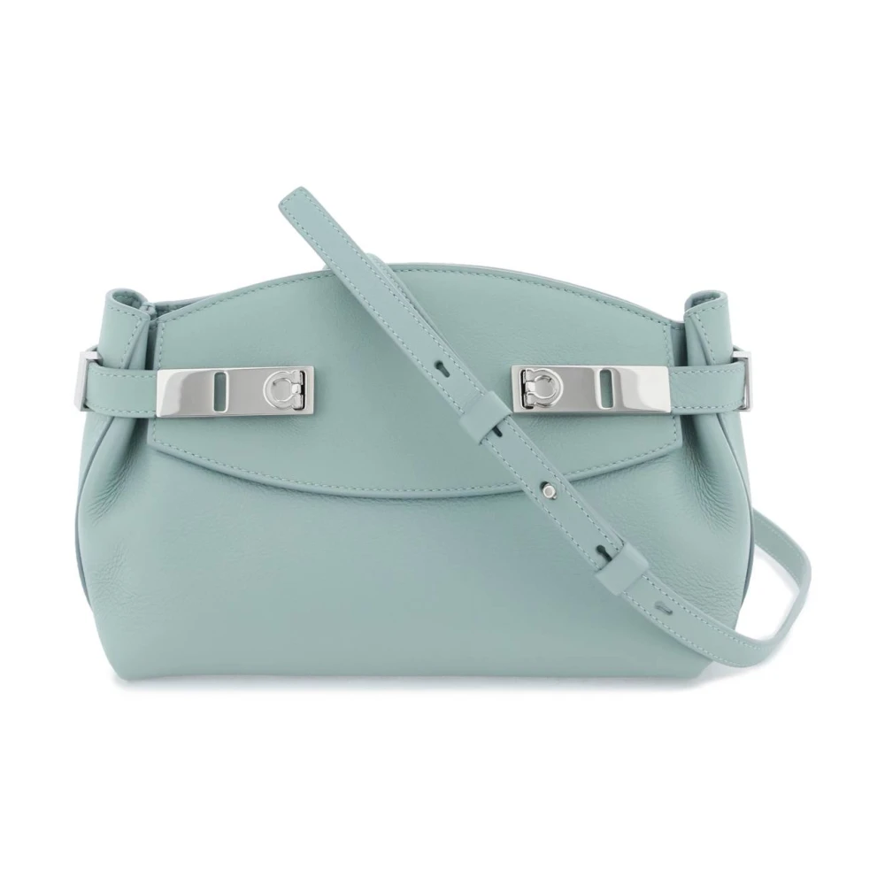 Salvatore Ferragamo Gegranuleerde kalfsleren knuffelzak met Gancini-gespen Green Dames