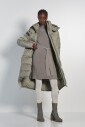 robe-pull-col-montant-douce-avec-ceinture