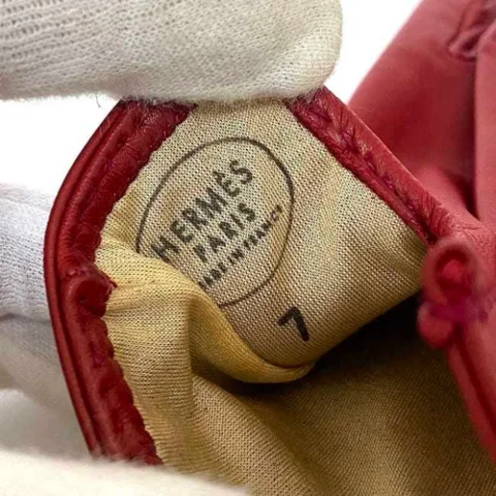 Hermès Vintage Pre-owned Leather gloves Red Unisex