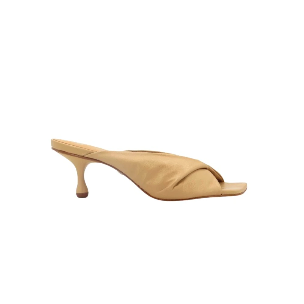 Shoes > Heels > Heeled Mules - - Carrano - Modalova