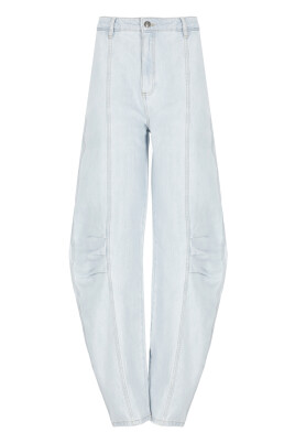 light-blue-cotton-jeans-with-pockets