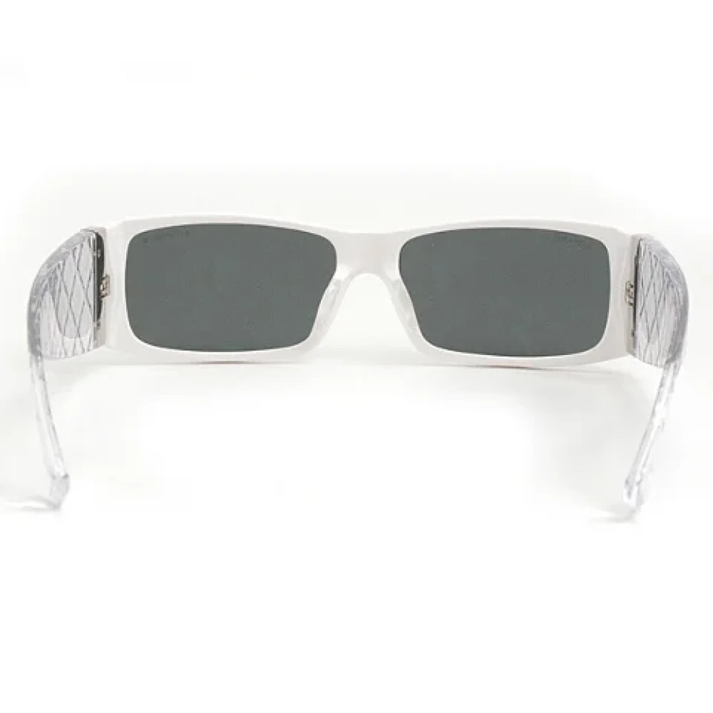 Chanel Vintage Pre-owned Plastic sunglasses White Dames