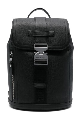casual-black-leather-backpack