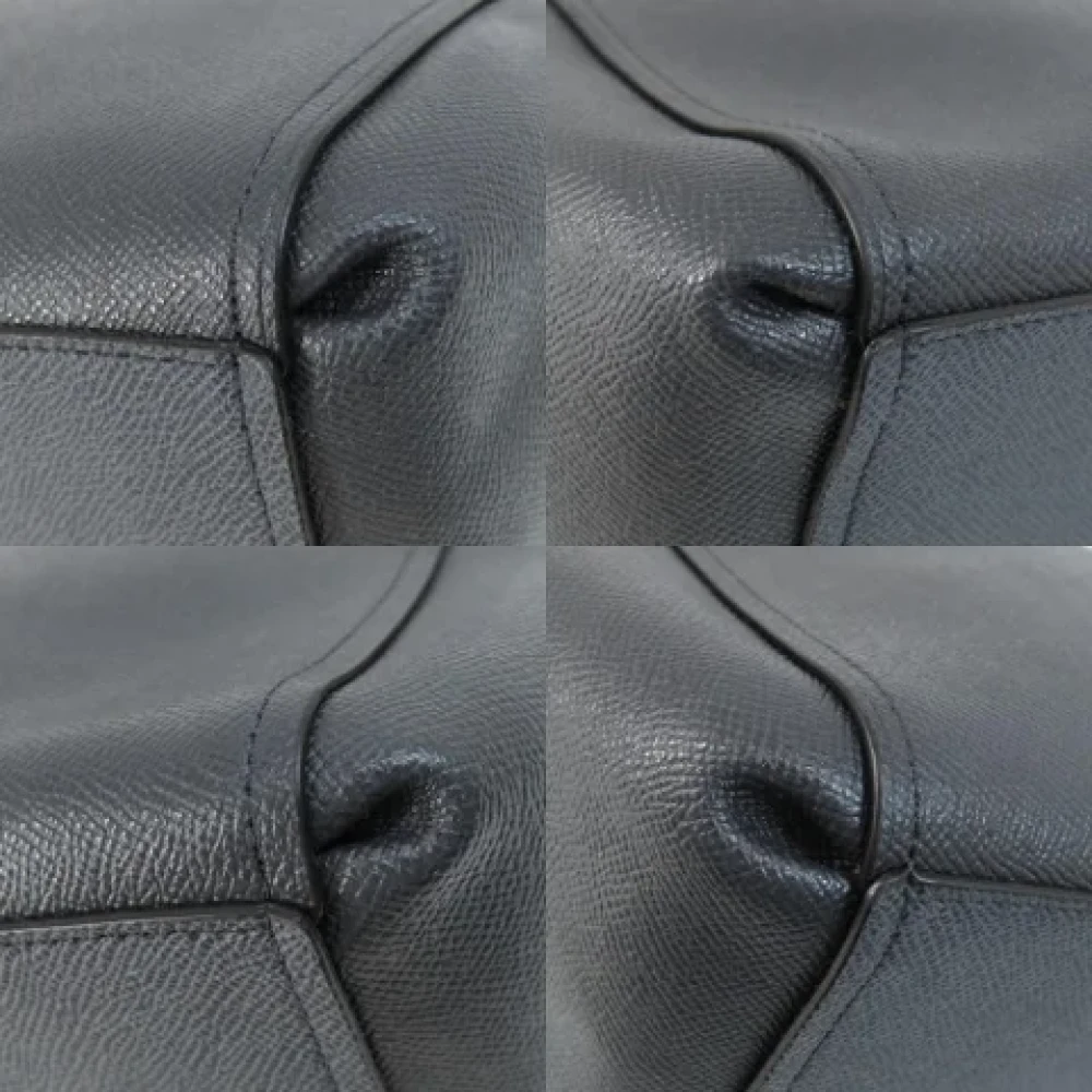 Coach Pre-owned Fabric totes Gray Dames