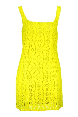 chic-yellow-sleeveless-dress-square-neckline
