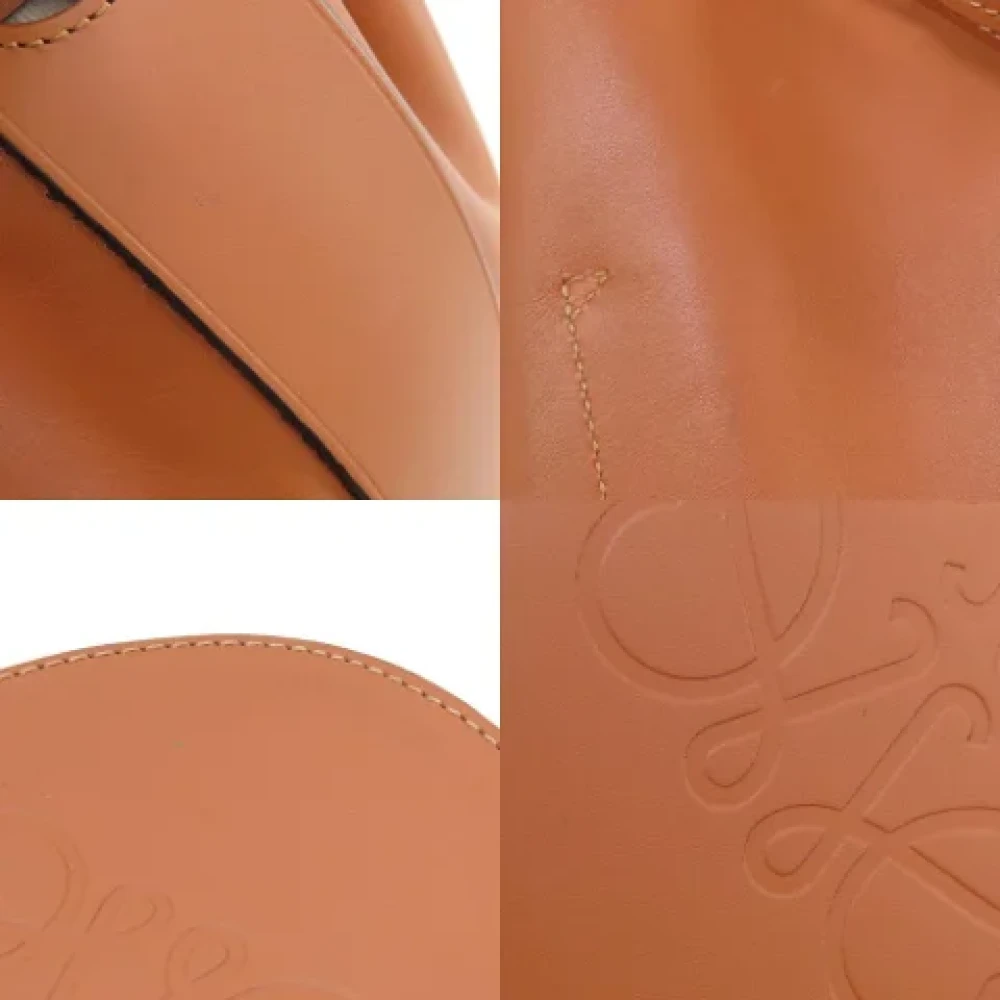 Loewe Pre-owned Leather shoulder-bags Brown Dames