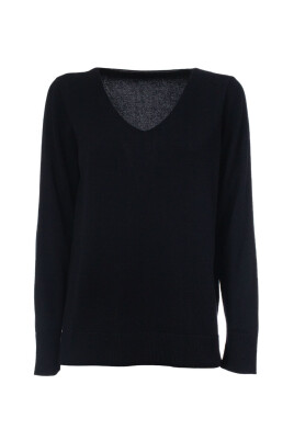 wool-silk-and-cashmere-knit-sweater