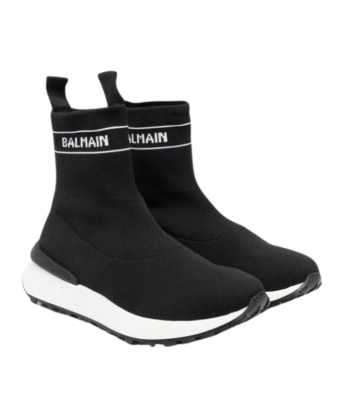 black-elastic-knit-sneakers