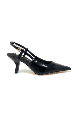 escarpins-slingback-en-cuir-verni-noir