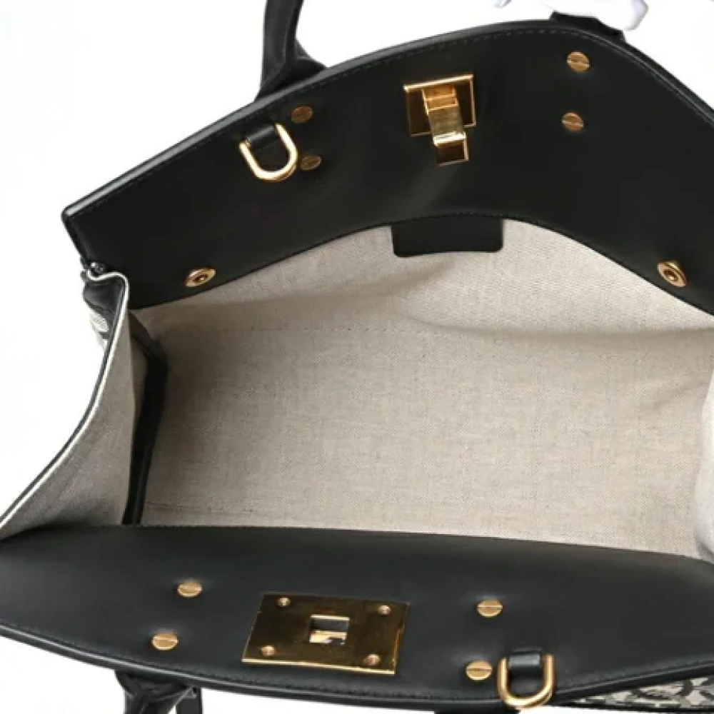Salvatore Ferragamo Pre-owned Canvas handbags Black Dames