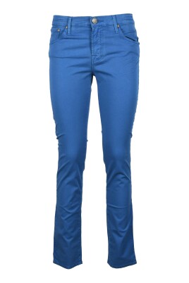 stiliga-jeans-med-bomull-och-elastan