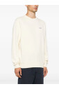 pull-blanc-avec-ecusson-logo