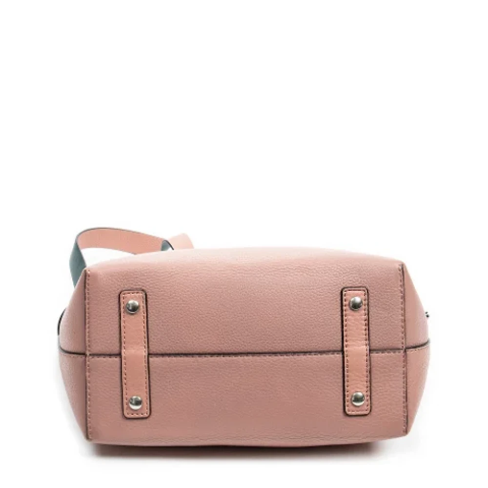 Burberry Vintage Pre-owned Leather shoulder-bags Pink Heren
