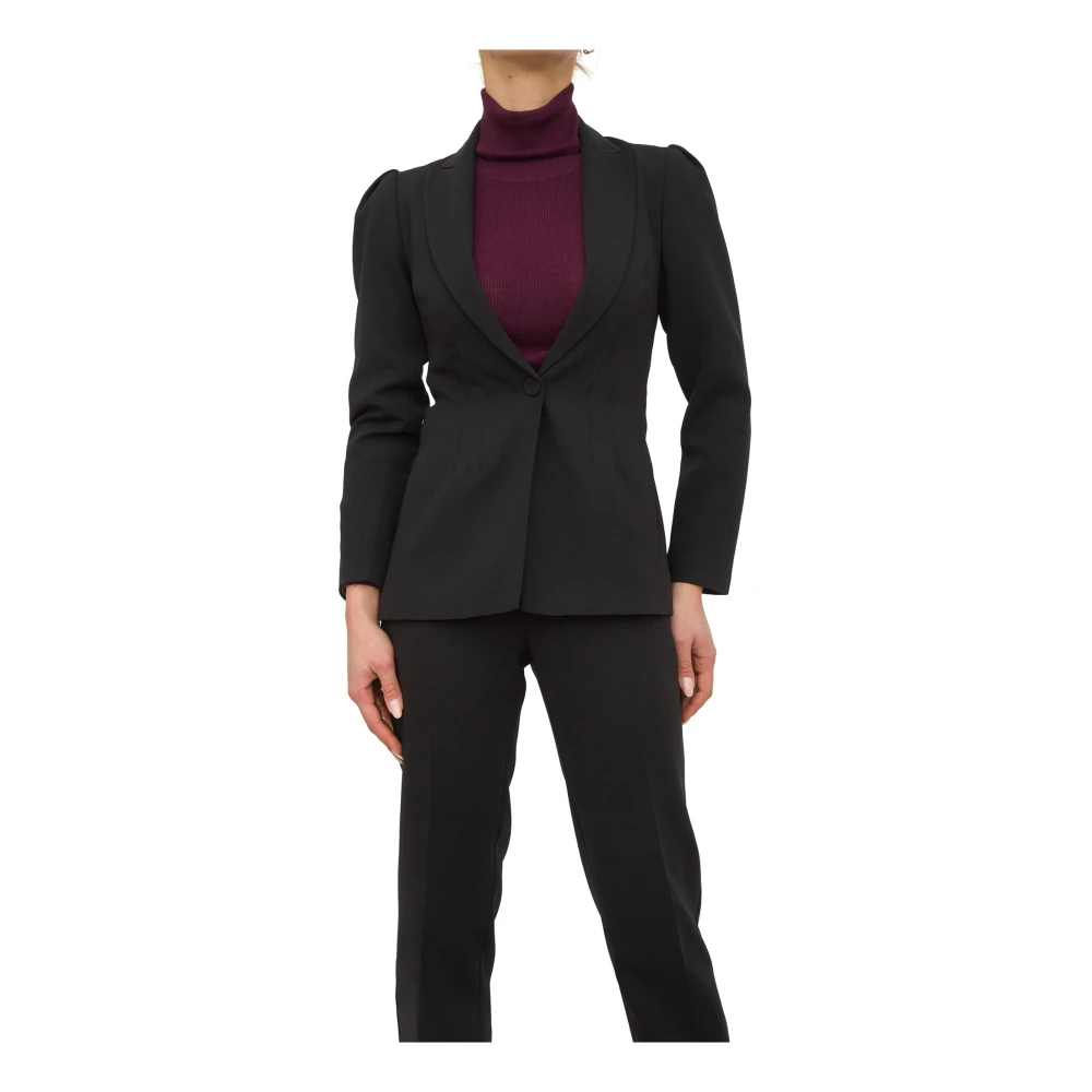 Nenette Zwarte Vloeibare Crepe Moda Jas Black Dames