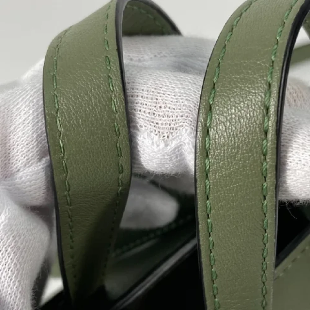 Loewe Pre-owned Leather shoulder-bags Green Dames