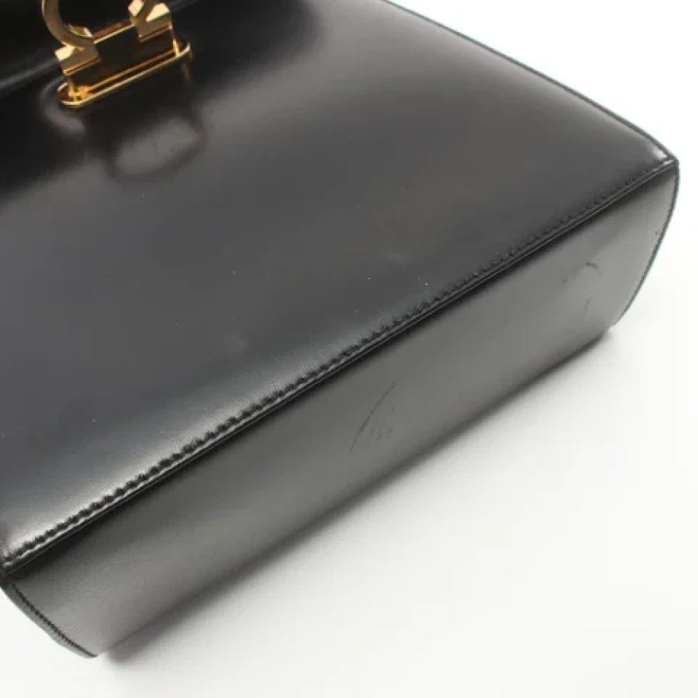 Salvatore Ferragamo Pre-owned Leather handbags Black Dames