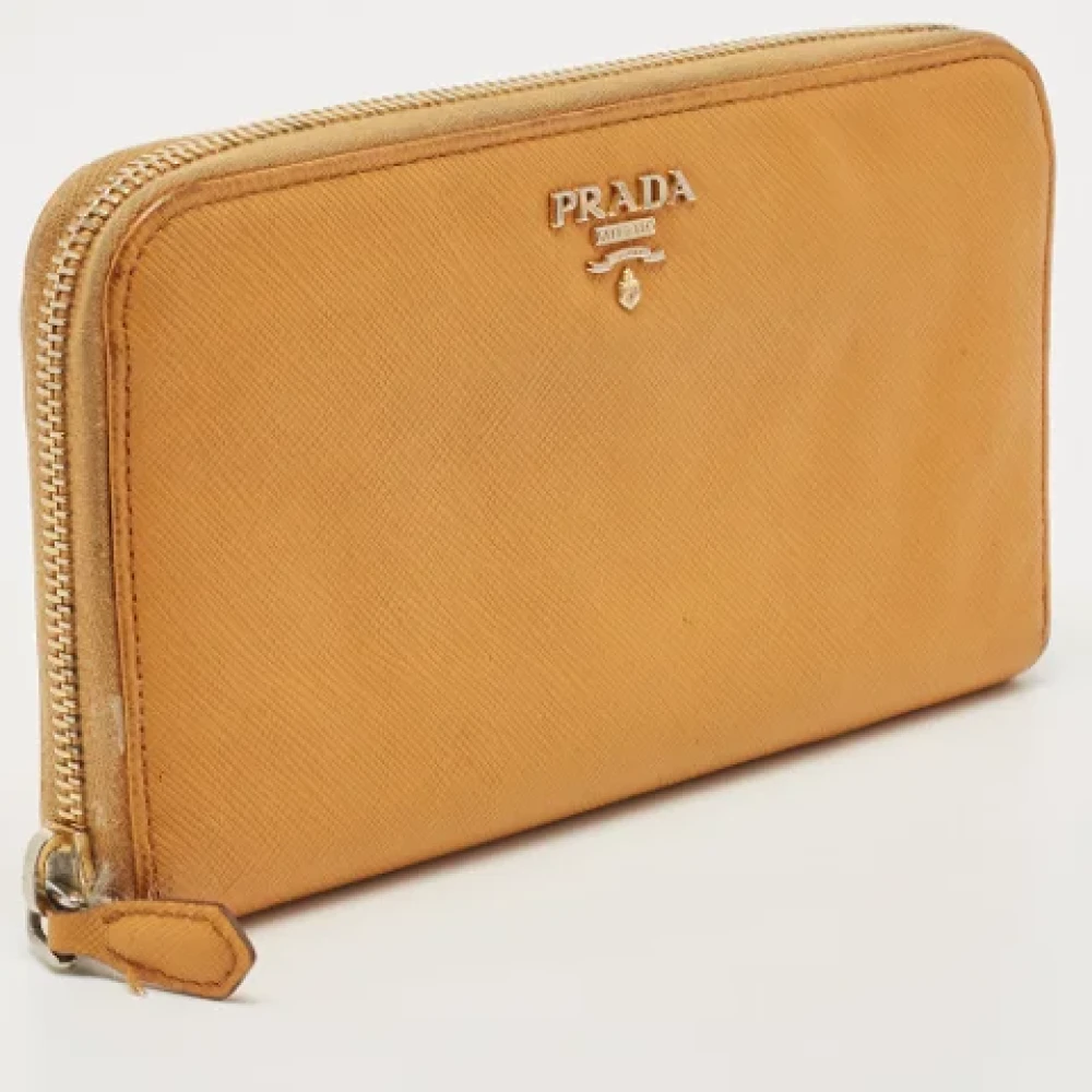 Prada Vintage Pre-owned Leather wallets Yellow Dames