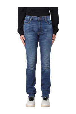 classic-blue-straight-leg-jeans