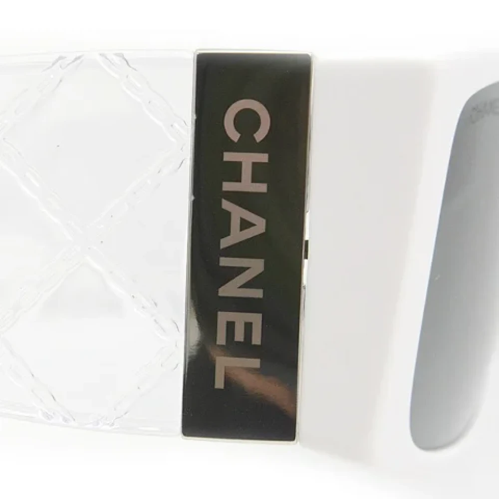 Chanel Vintage Pre-owned Plastic sunglasses White Dames