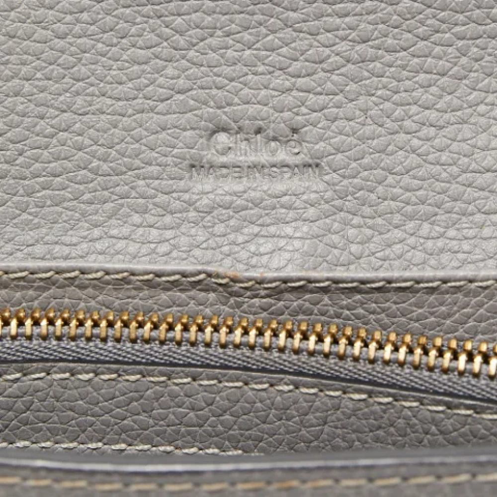 Chloé Pre-owned Leather wallets Gray Dames