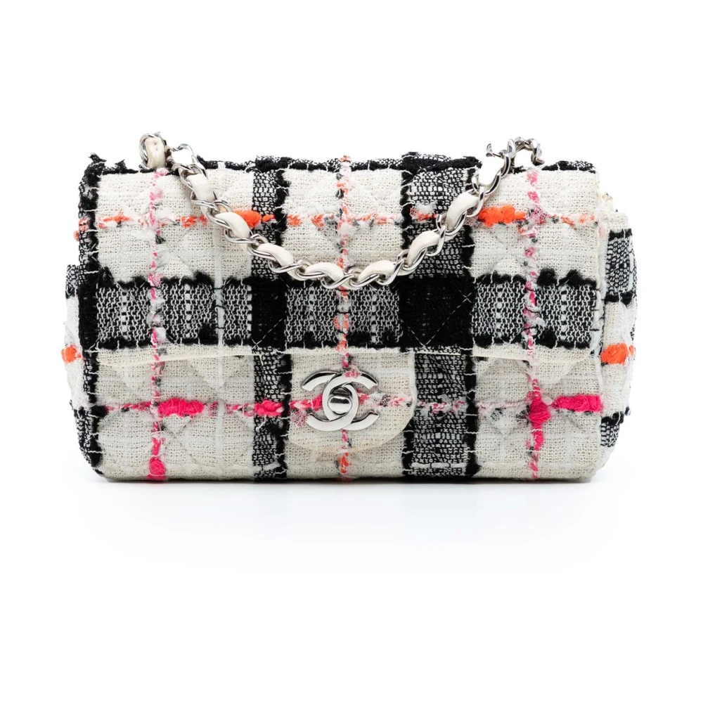 Chanel Vintage Women's Pre-Owned Chain Flap Bag