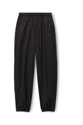 black-trousers-stylish