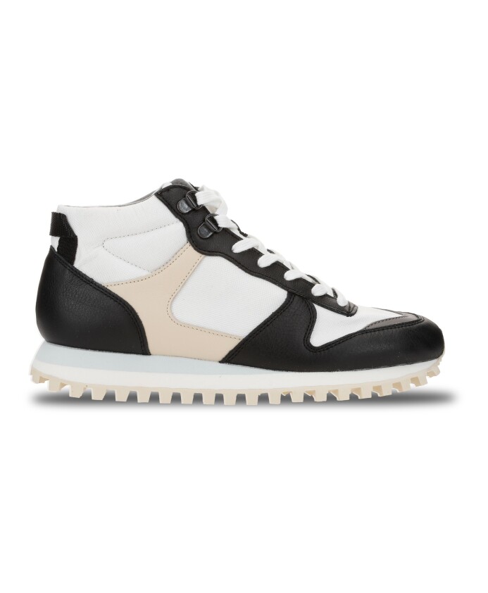 marathon-apex-black