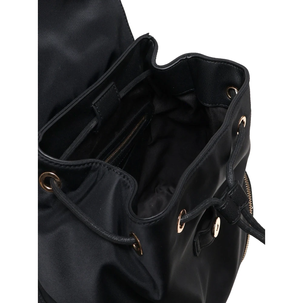 Love Moschino Zwarte Nylon Rugzak met Klep Sluiting Black Dames