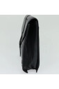 pre-owned-cuir-pochettes-minaudieres