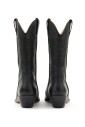 bottes-noires-en-cuir-a-bout-pointu
