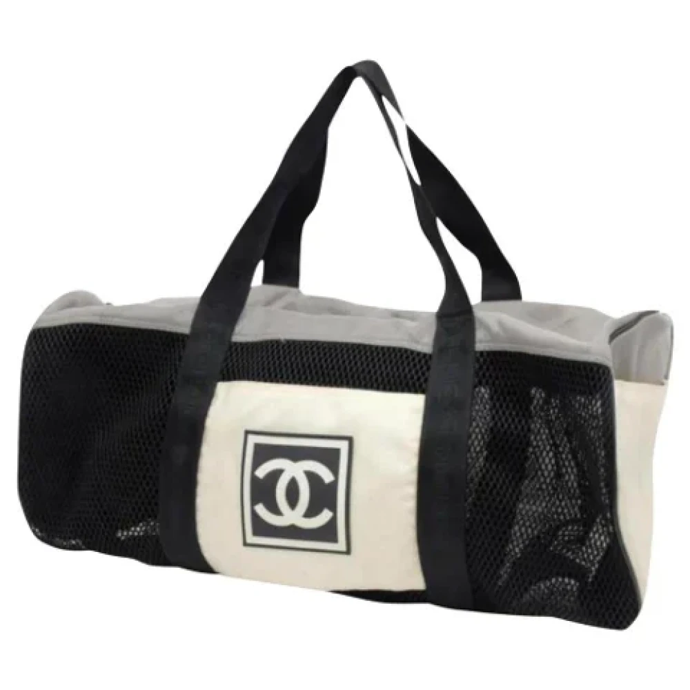 Chanel Vintage Canvas Chanel Väskor, Begagnade, Tillverkade i Italien Gray, Unisex