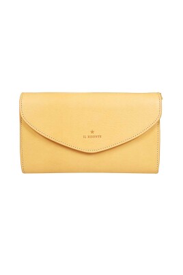 stylish-leather-clutch-with-shoulder-strap