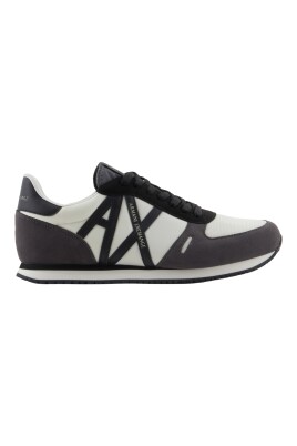 mens-sneaker-black-white-mix