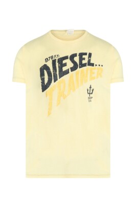 trainer-t-shirt-in-yellow