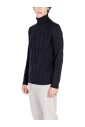 pull-noir-a-col-roule-tricote