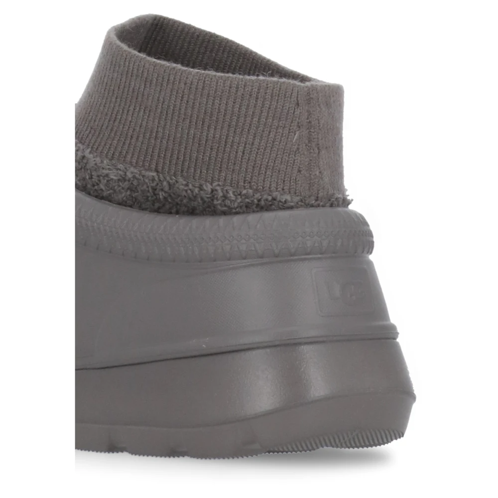 Ugg Bruine Waterdichte Platte Schoenen voor Vrouwen Brown Dames