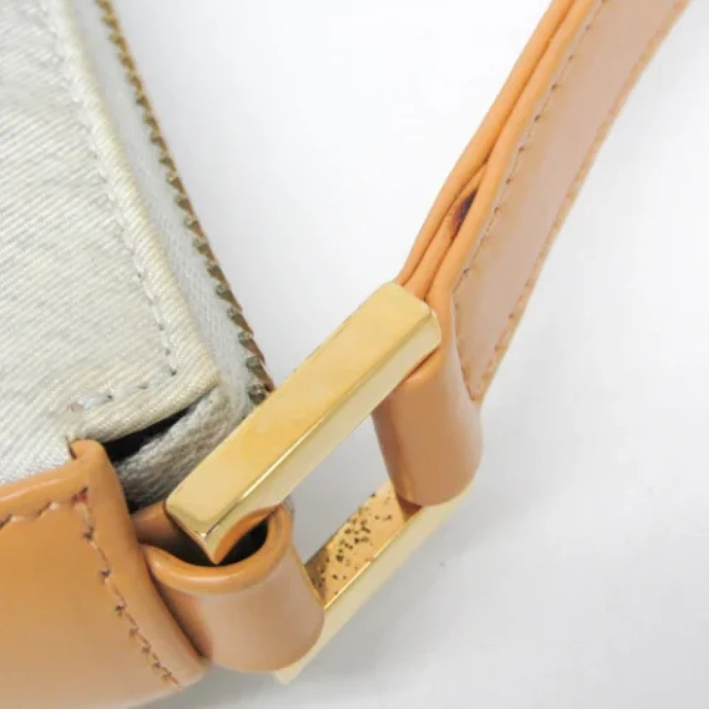 Bvlgari Vintage Pre-owned Leather shoulder-bags Beige Dames