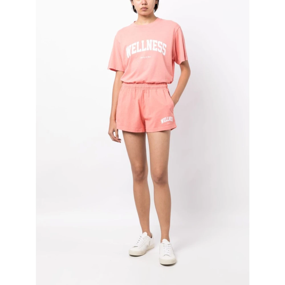 Sporty & Rich Zalmroze Slogan Geborduurde Disco Shorts Pink Dames