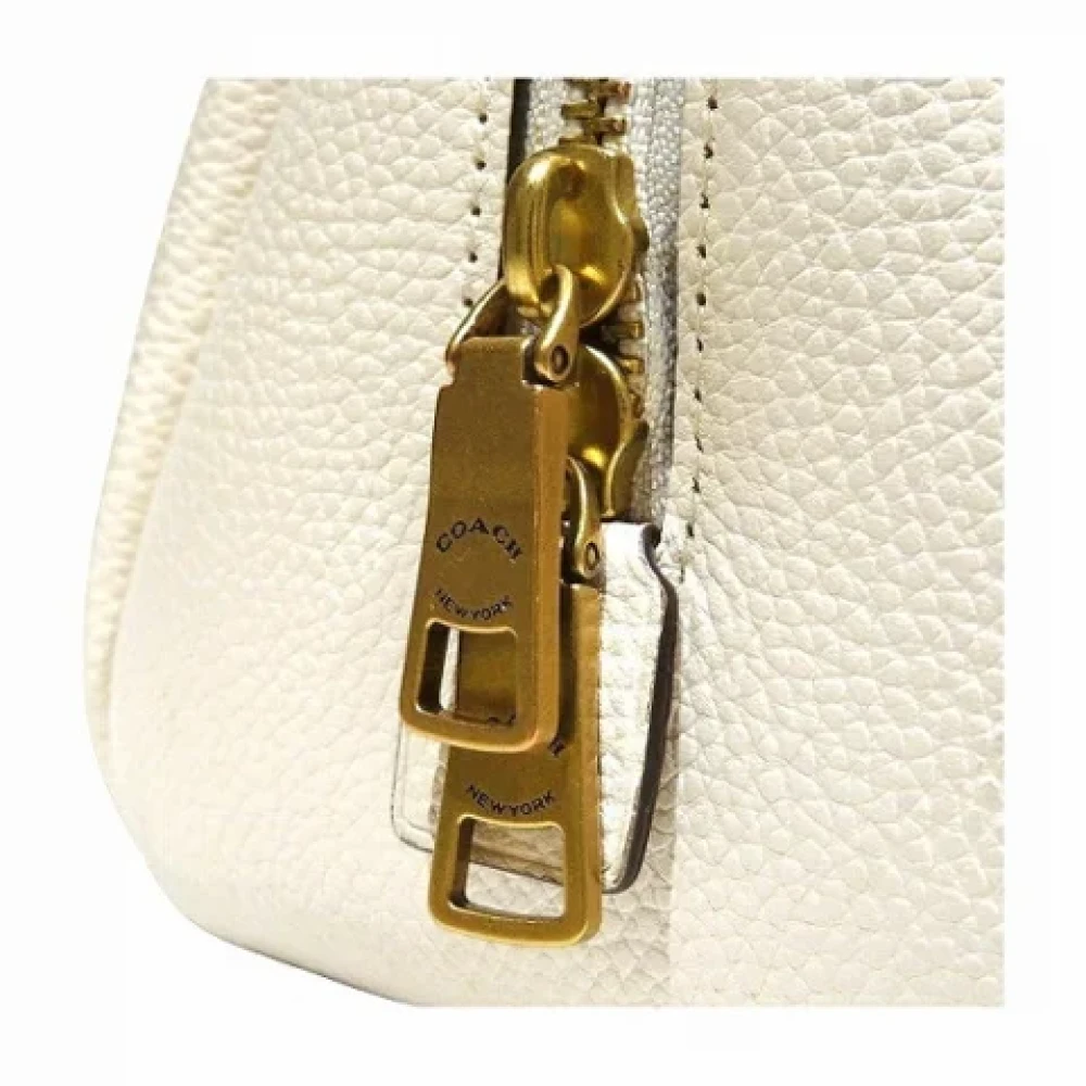 Coach Pre-owned Leather handbags White Dames
