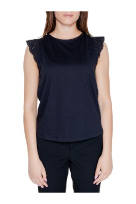 black-eyelet-trim-short-sleeve-blouse