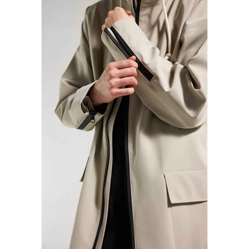 Stutterheim Mat Lang Regenjas met Aqua Guard Rits Beige Dames