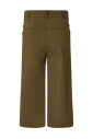 short-large-jambe